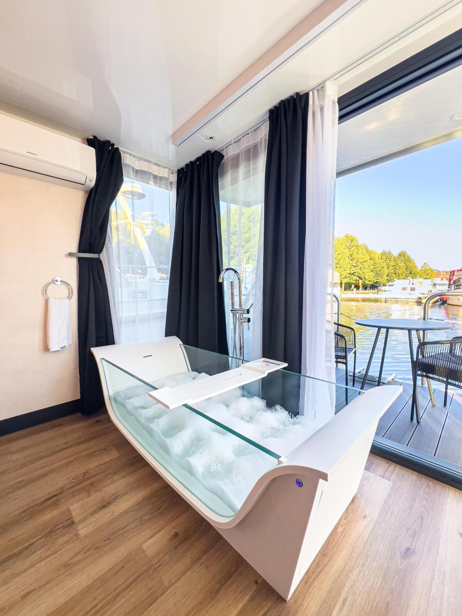 L'Escale Royale Saverne - Rhin - Strasbourg ภายนอก รูปภาพ